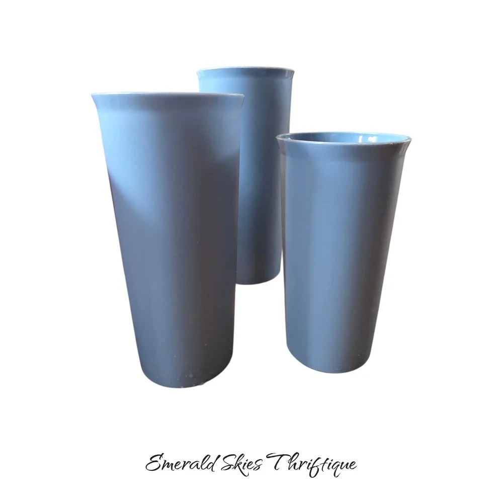 Vintage Set of 9 Plastic Tumblers Cups Teal Mauve Blue Retro Drinkware free ship
